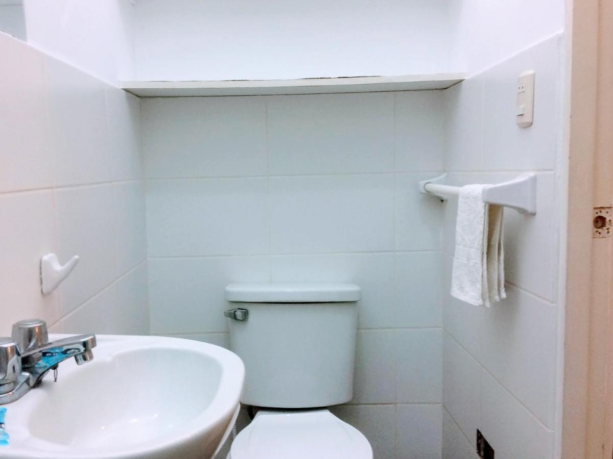 La Casona Azul Bed & Breakfast Lima Bagian luar foto