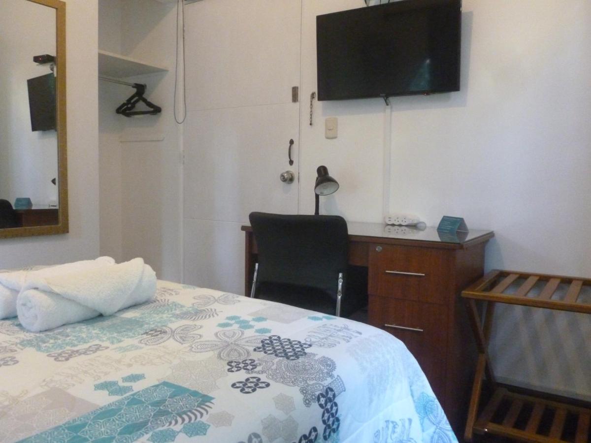 La Casona Azul Bed & Breakfast Lima Bagian luar foto