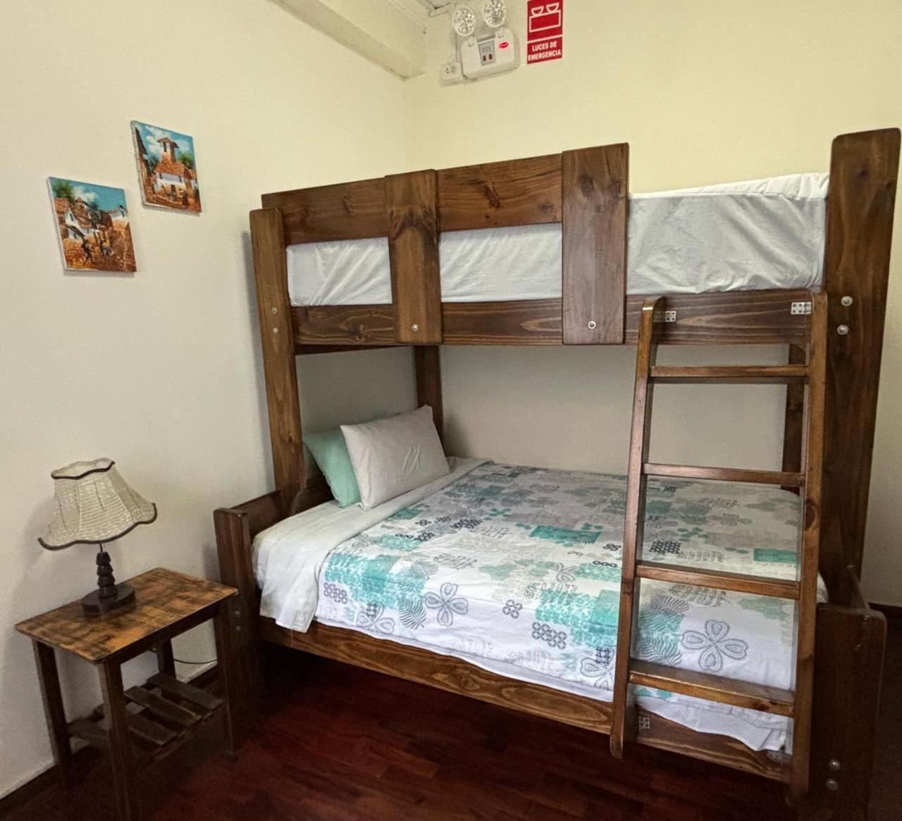 La Casona Azul Bed & Breakfast Lima Bagian luar foto