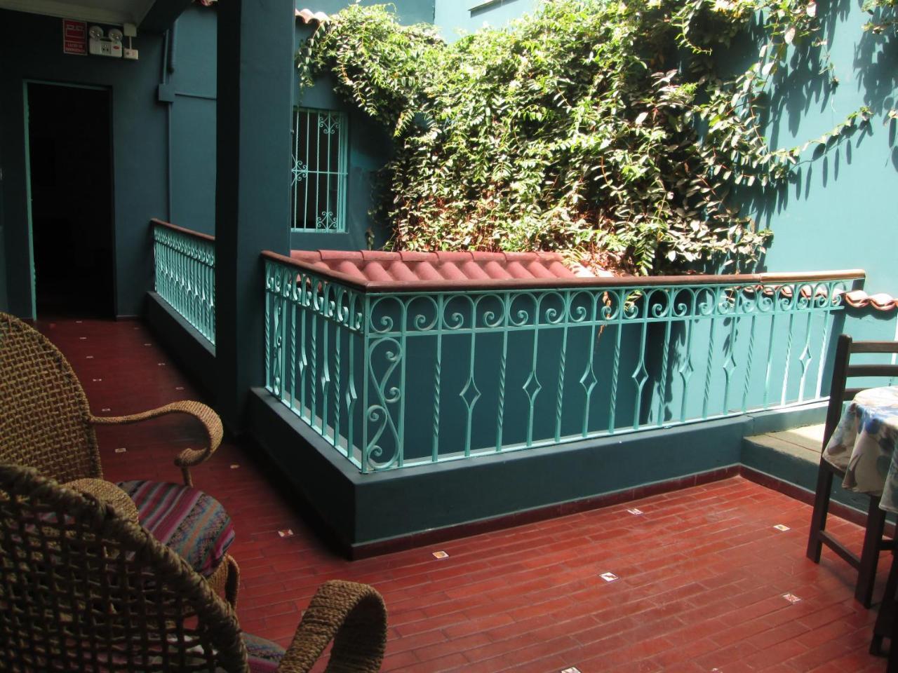 La Casona Azul Bed & Breakfast Lima Bagian luar foto
